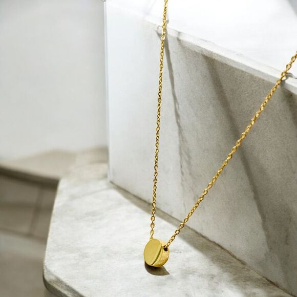 Jewelry - Minimalist Gold Pendant‎ Necklace – Elegant Stainless Steel Design